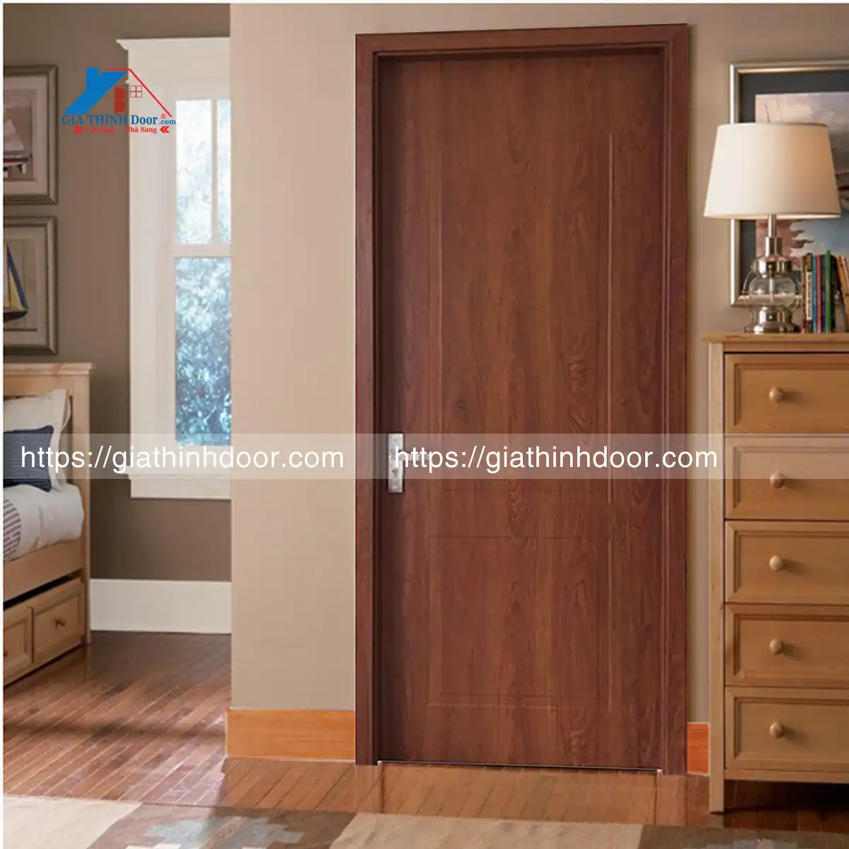 cua nhua composite 790